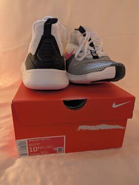 Nike Free TR8 Training Shoes, Women Sz. 10.5 Black/Laser Fuschia